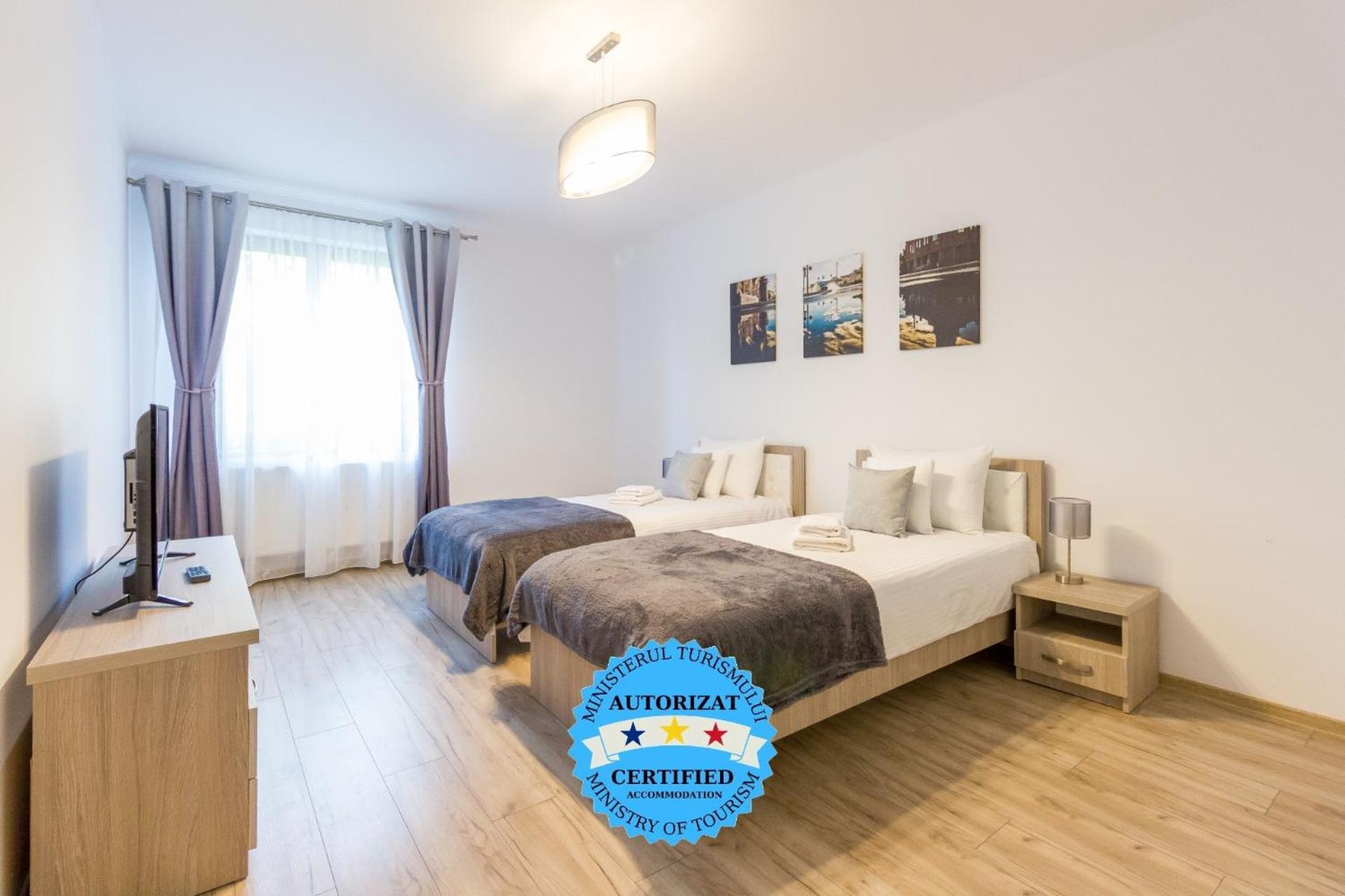 Spacious And Quiet 2 Bedroom Apartment Клуж-Напока Екстер'єр фото